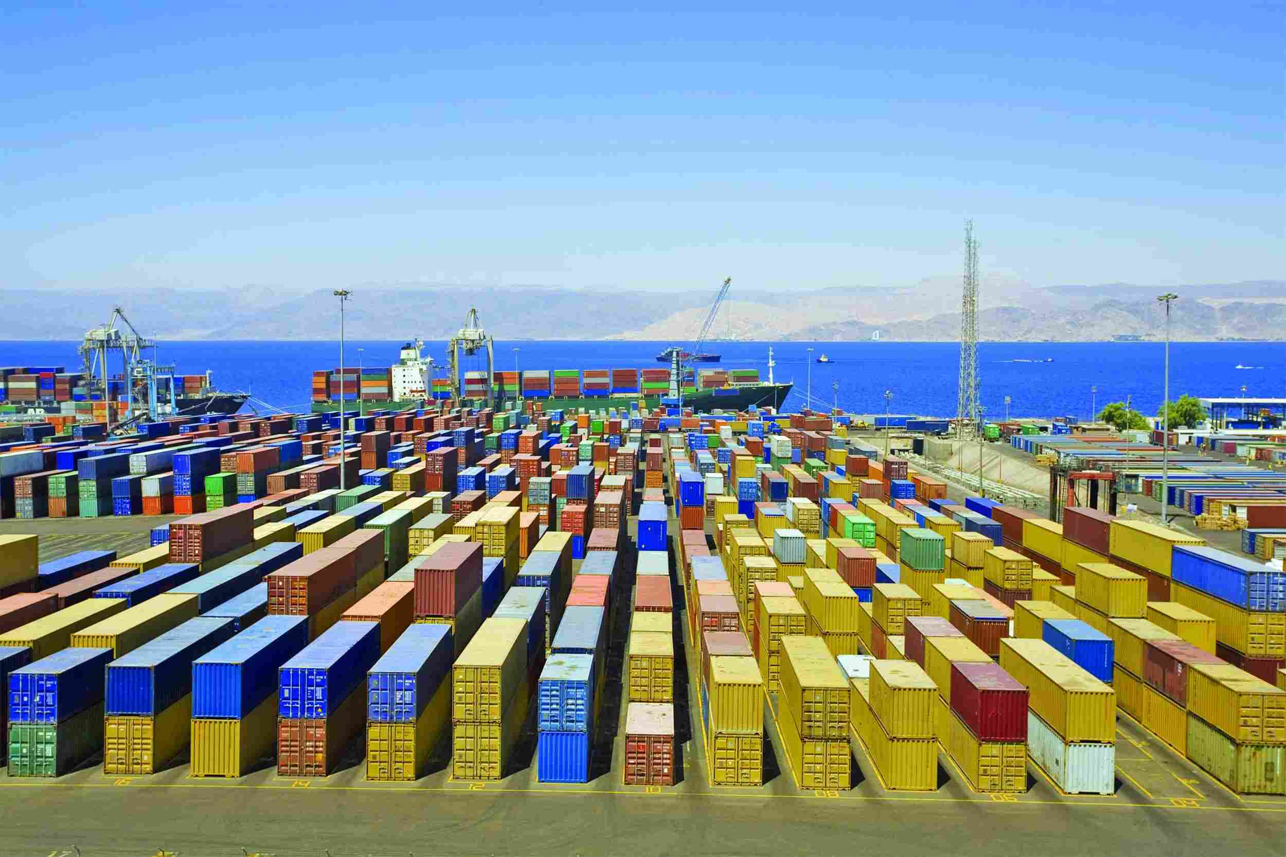 https://balistlogistics.com/wp-content/uploads/2015/09/Harbor-warehouse.jpg